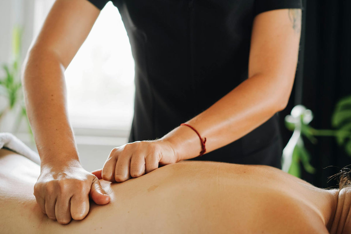 Massage for Middle Back Pain: 3 Best At-Home Techniques